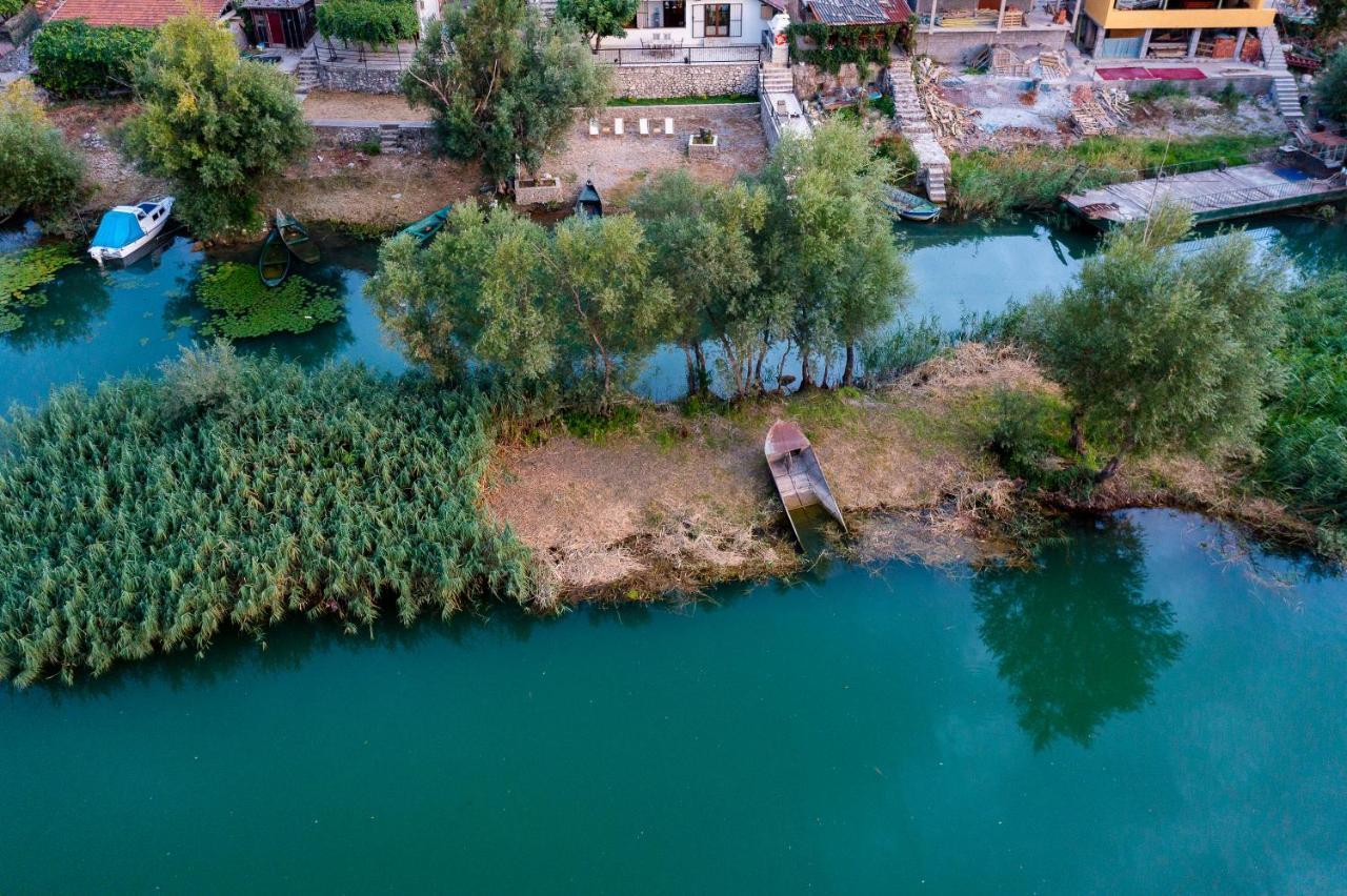 Appartamento Luxury House Lotos Golubovci Esterno foto
