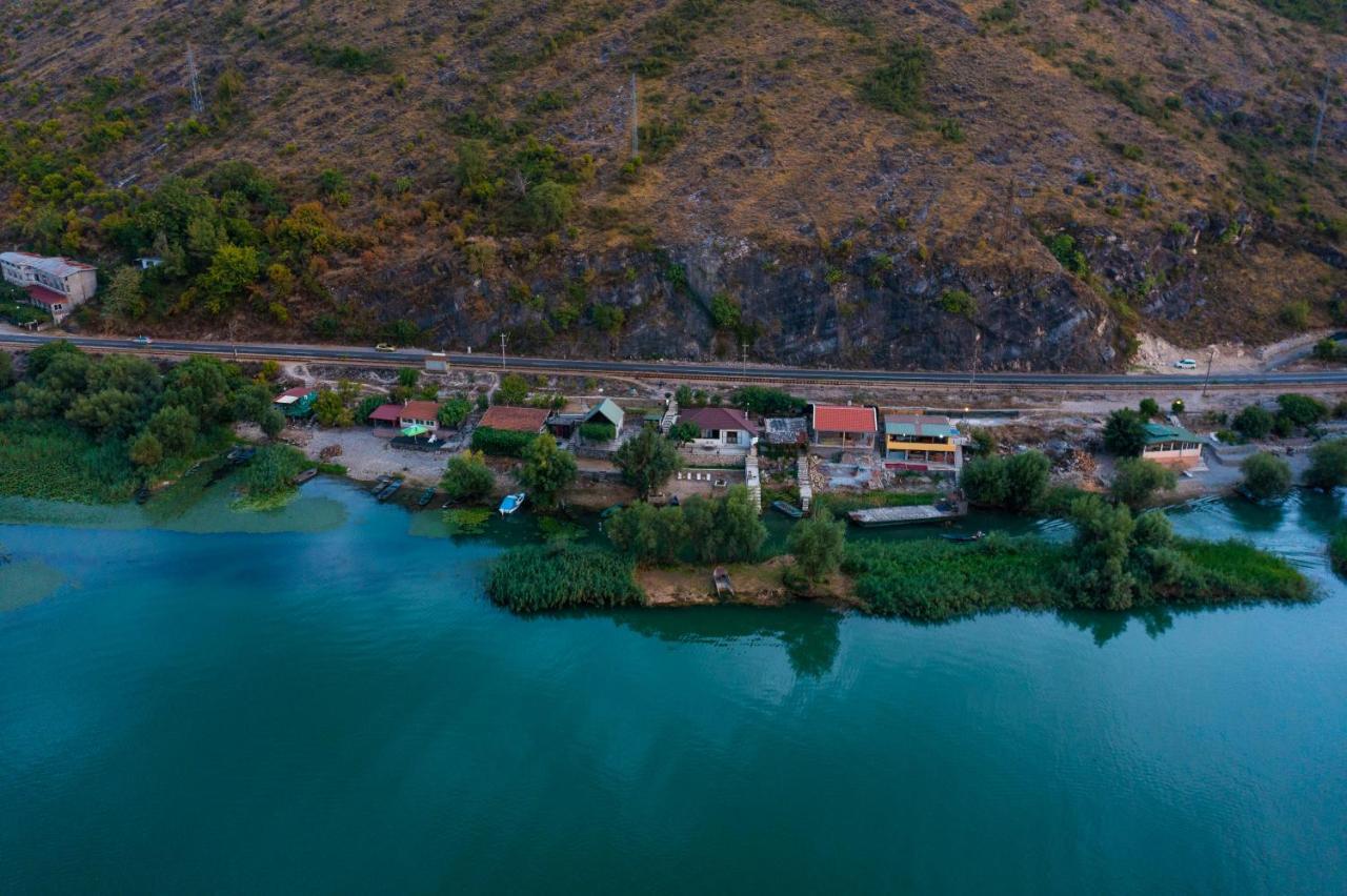 Appartamento Luxury House Lotos Golubovci Esterno foto